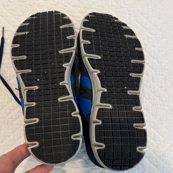 Skechers Men's Black and Blue work sneakers with alloy toe ( safety shoes ) - Picture 4 of 6